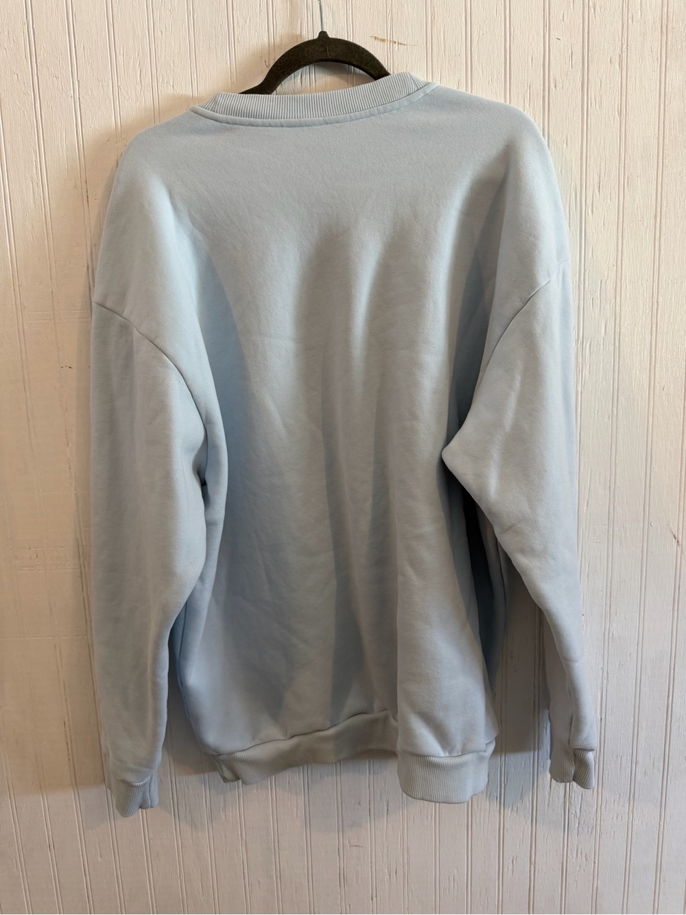 Vuori, Cozy Light Blue Oversized Sweatshirt - Picture 7 of 7